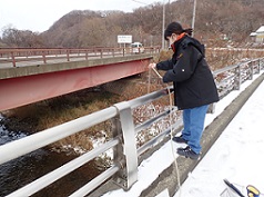 写真:採水の様子