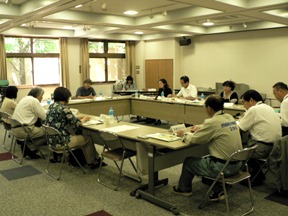 画像:第4回会議風景