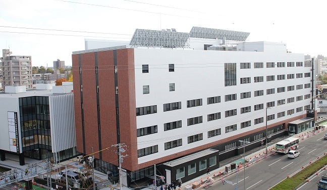 白石区民センター図書室(白石区複合庁舎6階)