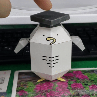 ペーパークラフトカッコー先生の写真